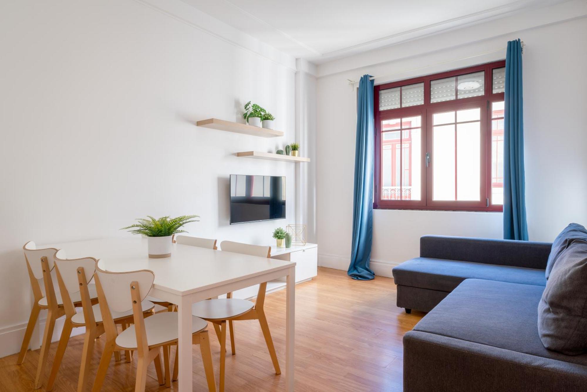 Host Wise - Spacious Comfortable Apartment - Balcony Porto Exterior foto
