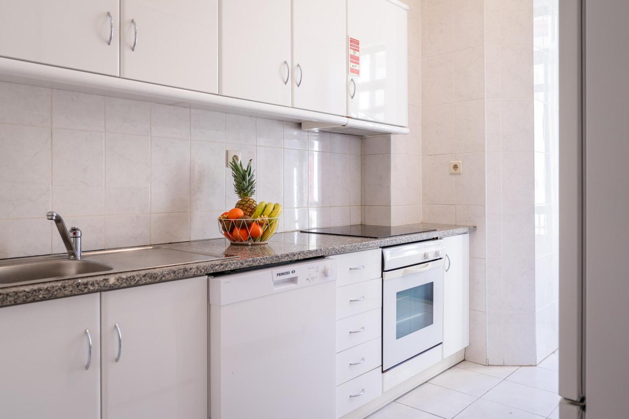 Host Wise - Spacious Comfortable Apartment - Balcony Porto Exterior foto